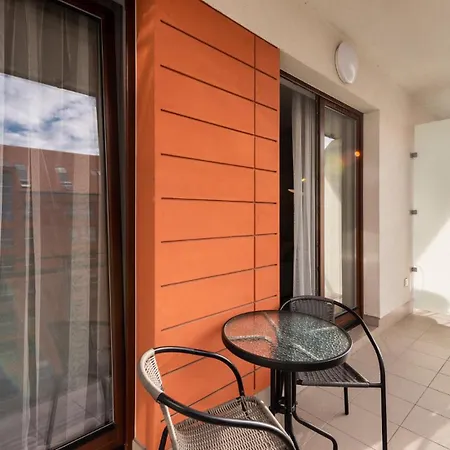 Flatbook - Center Motlawa Lejlighed *