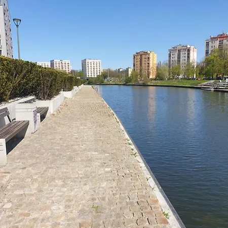 Flatbook - Center Motlawa Lejlighed *