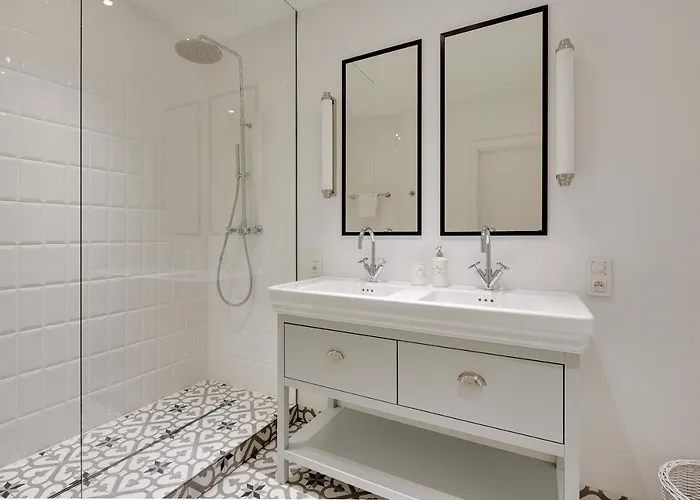 Flatbook - Center Motlawa *